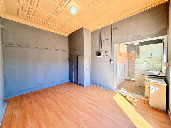 Bachelor apartment
