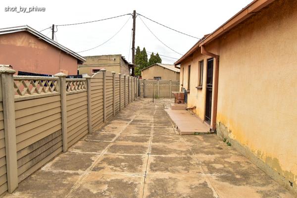 2 Bedroom House
