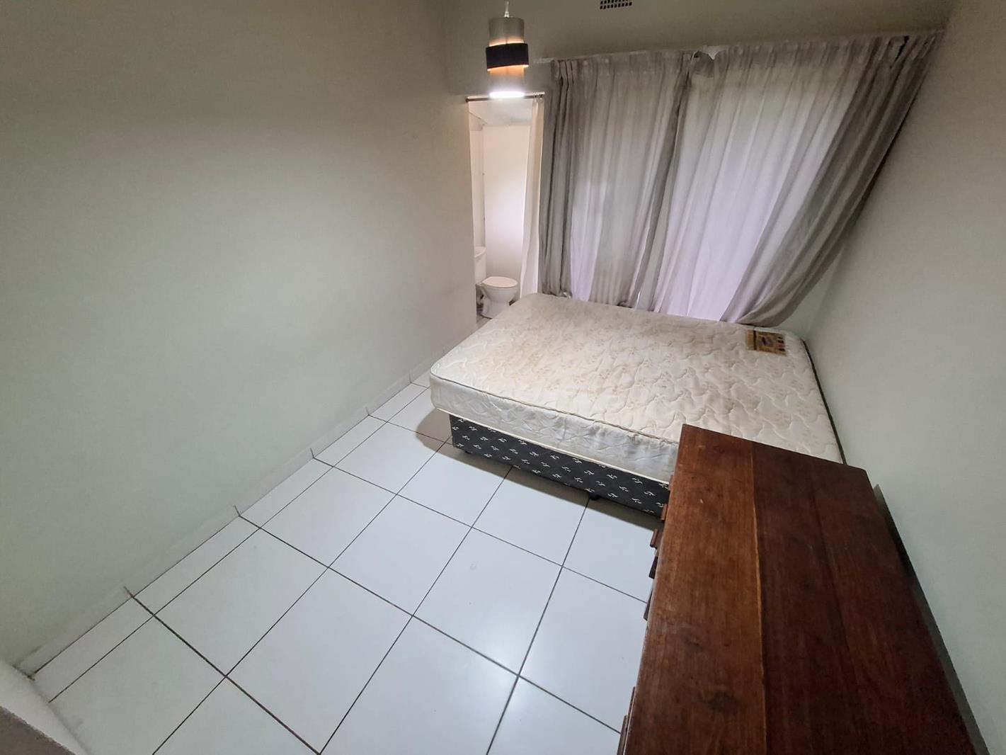 6 Bedroom Apartment in Lynnwood Glen