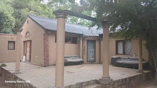 6 Bedroom House