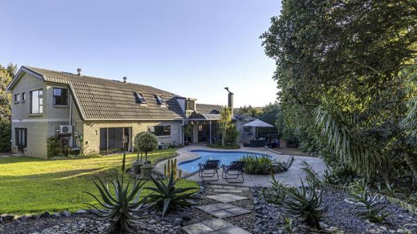 5 Bedroom House
