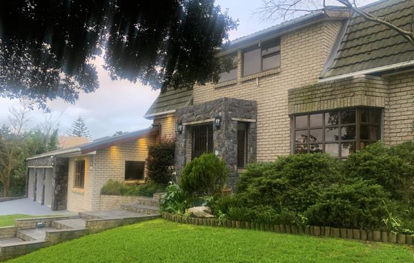 5 Bedroom House