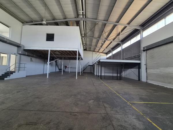 1 016 m² Industrial space