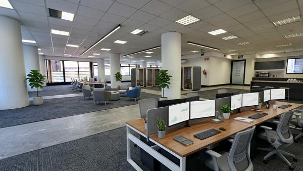 684 m² Commercial space