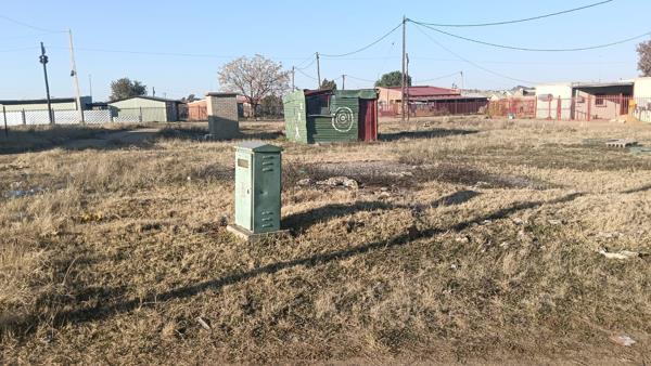 200 m² Land