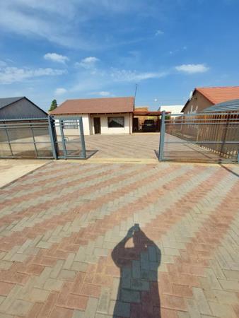 2 Bedroom House