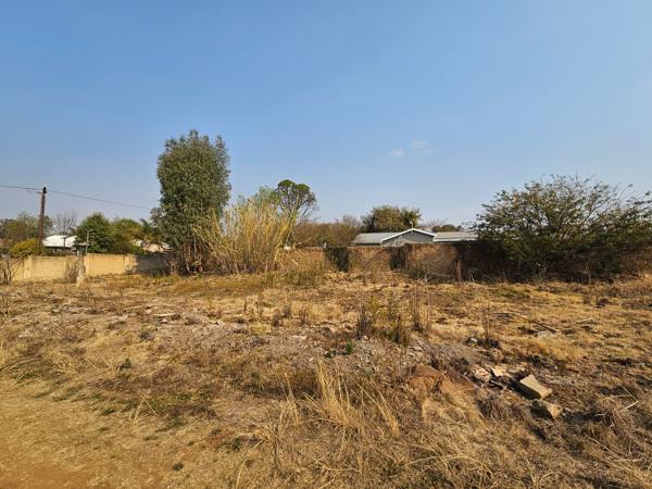 715 m² Land