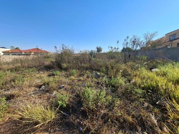1 334 m² Land