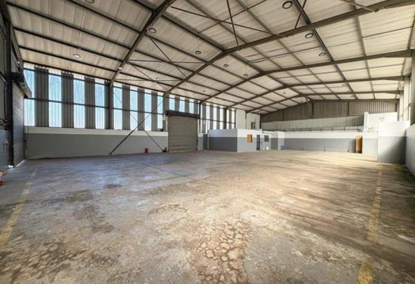 4 490 m² Industrial space
