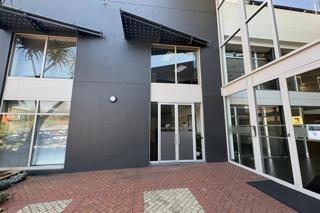 131 m² Commercial space