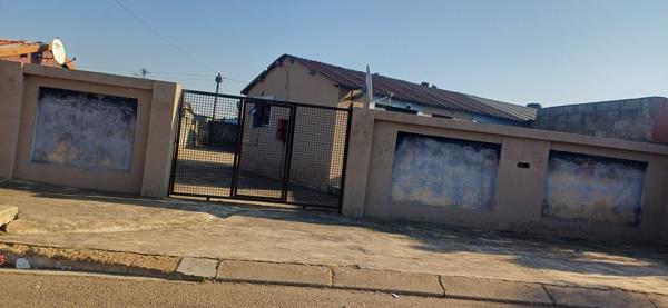 2 Bedroom House