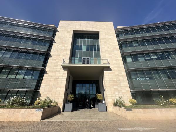 379 m² Commercial space