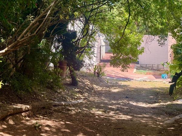 997 m² Land