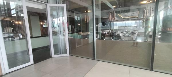 1 368 m² Retail Space