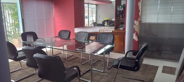 170 m² Office Space