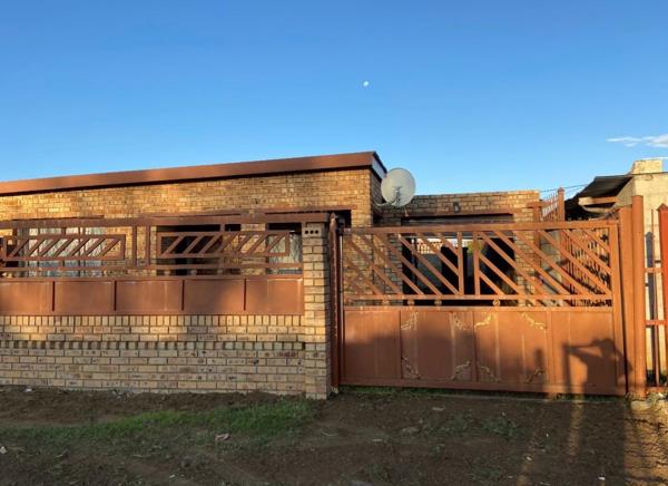 2 Bedroom House