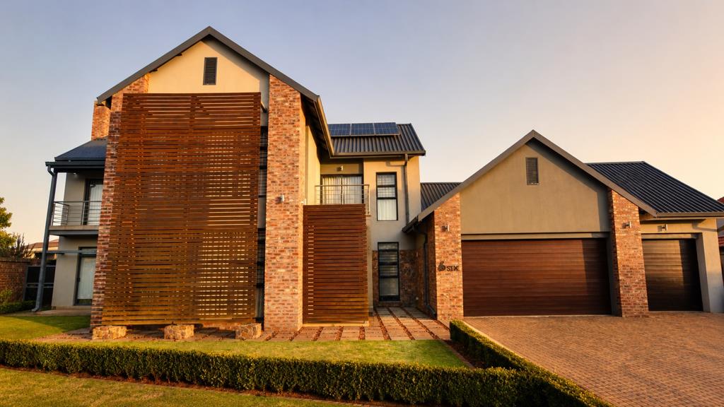 5 Bedroom House