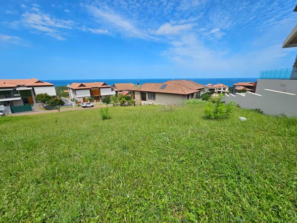 1 052 m² Land