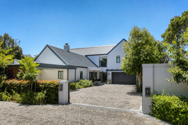 4 Bedroom House