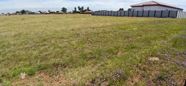 1 118 m² Land