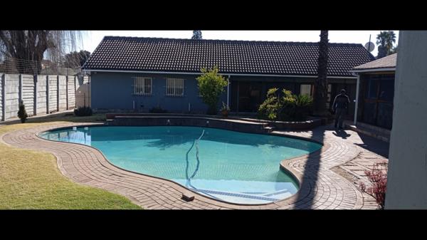 7 Bedroom House