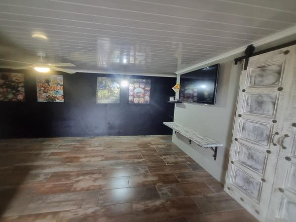 Bachelor apartment