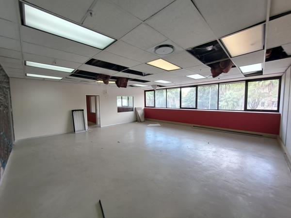 240 m² Commercial space