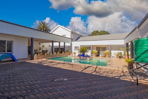 5 Bedroom House