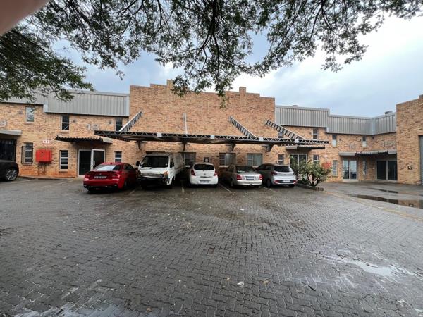 599 m² Industrial space