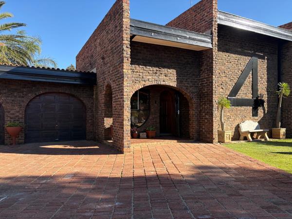 5 Bedroom House