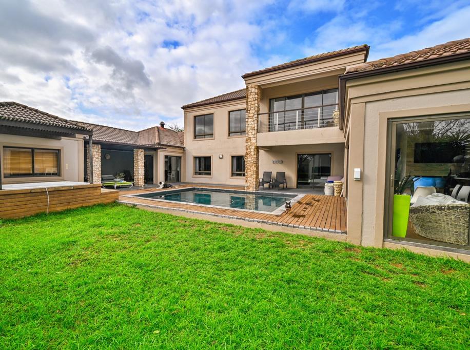5 Bedroom House