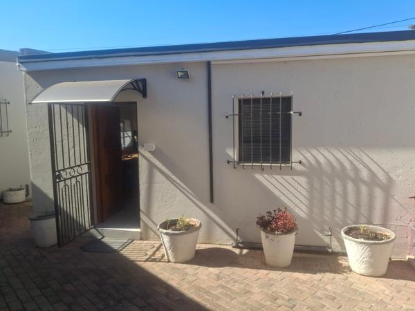 1 Bedroom Garden Cottage