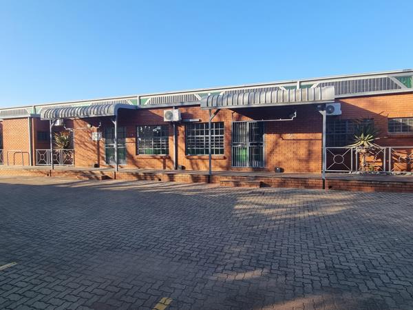 340 m² Industrial space