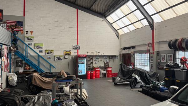 288 m² Industrial space