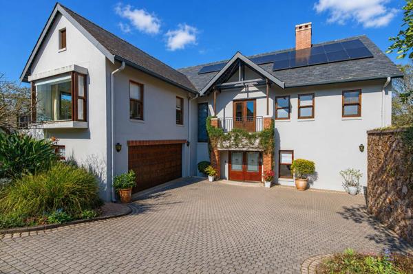 5 Bedroom House