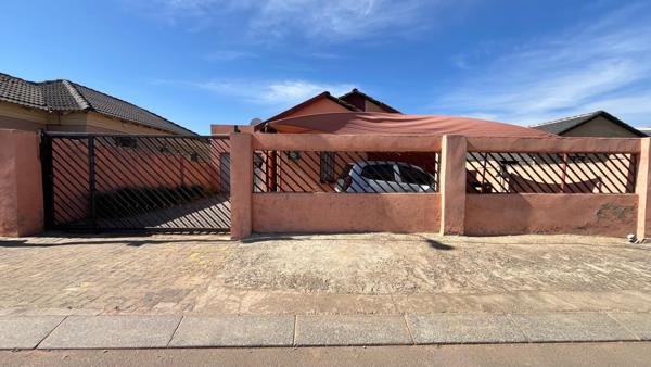 2 Bedroom House