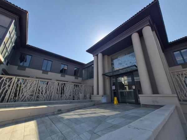556 m² Commercial space