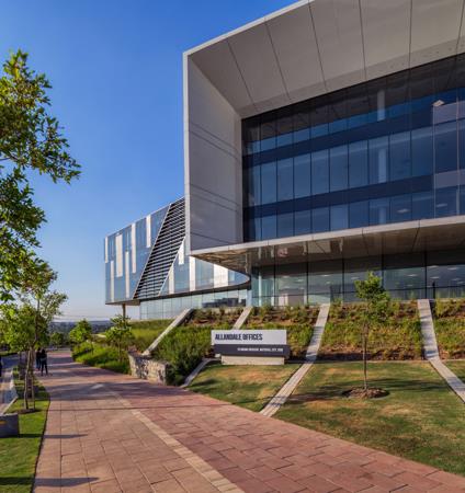595 m² Commercial space