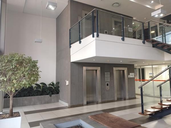 338 m² Office Space