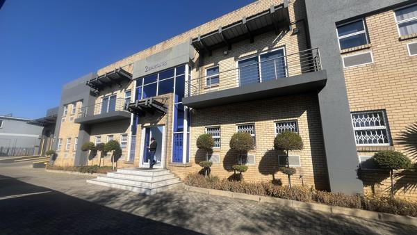 3 302 m² Industrial space