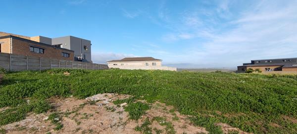 884 m² Land