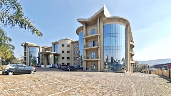 348 m² Office Space