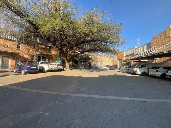 600 m² Commercial space