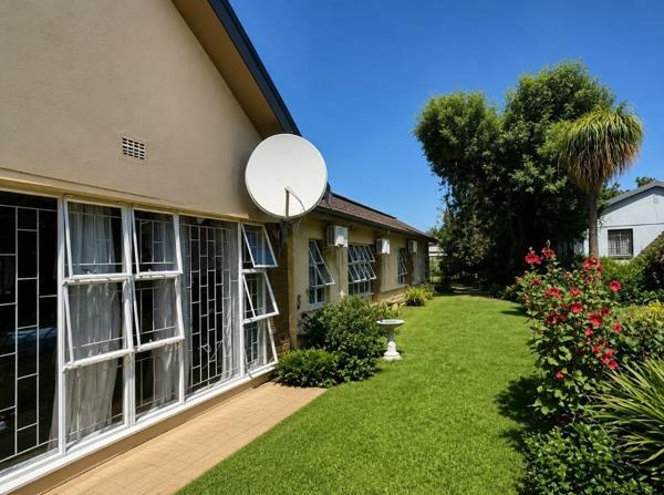 8 Bedroom House
