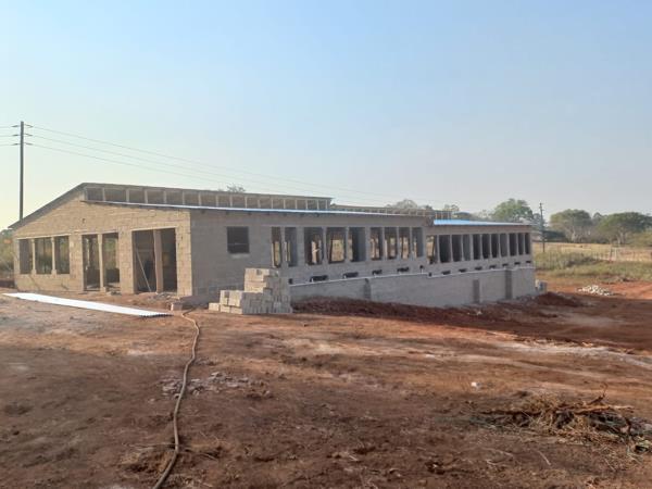 5.7 ha Farm