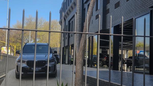 662 m² Office Space