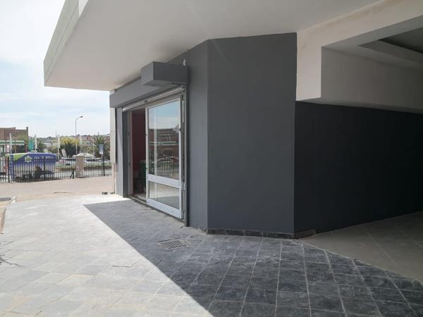 1 300 m² Commercial space