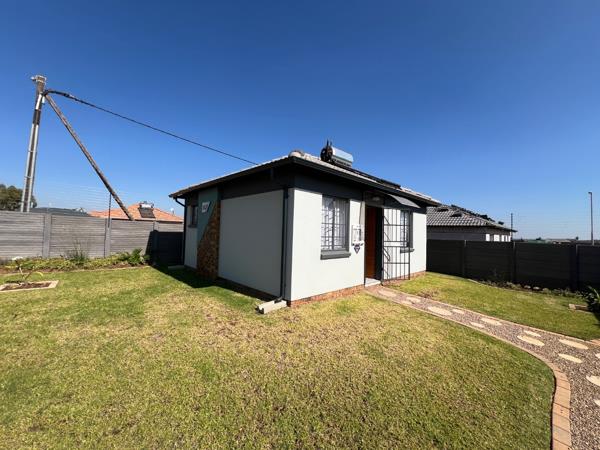 2 Bedroom House