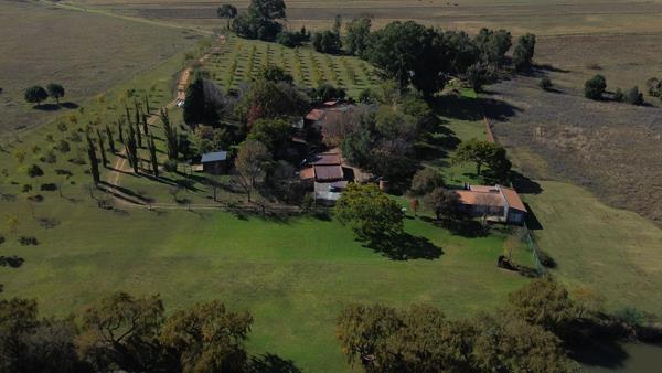 3.9 ha Farm