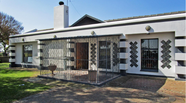 5 Bedroom House